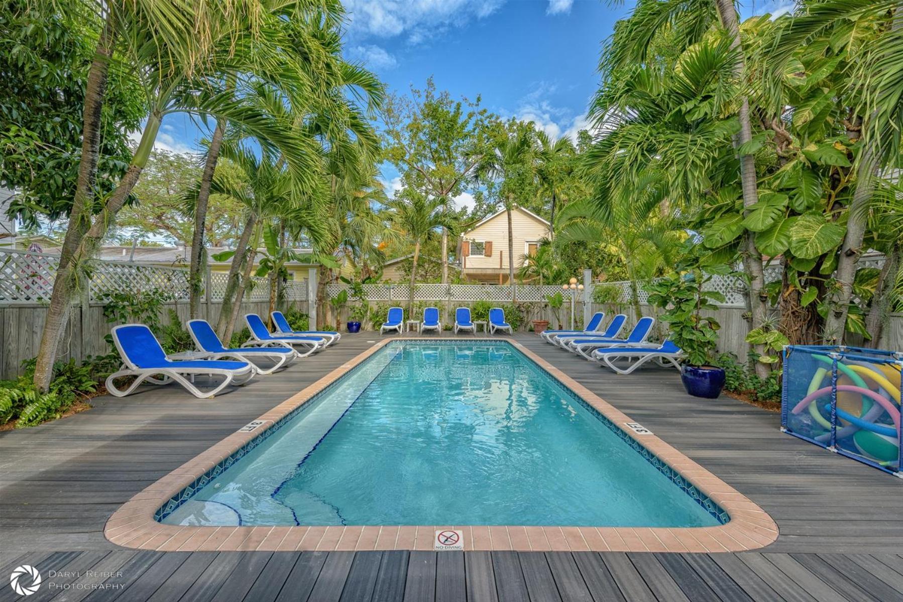 Apartment Deckside Conch Republic *